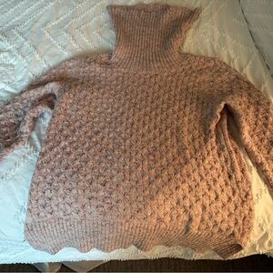 Like new size medium Liz Claiborne sweater